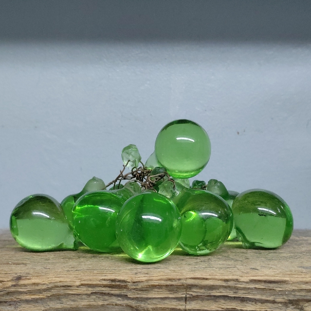 Vintage 1960's Green Glass Grapes